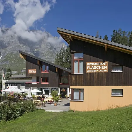 イン Restaurant Flaschen Albinen