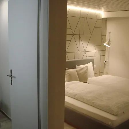 宾馆 Restaurant Flaschen 阿尔宾内